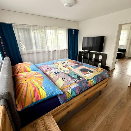 Natalies Hideaway Apartment Тун Екстериор снимка