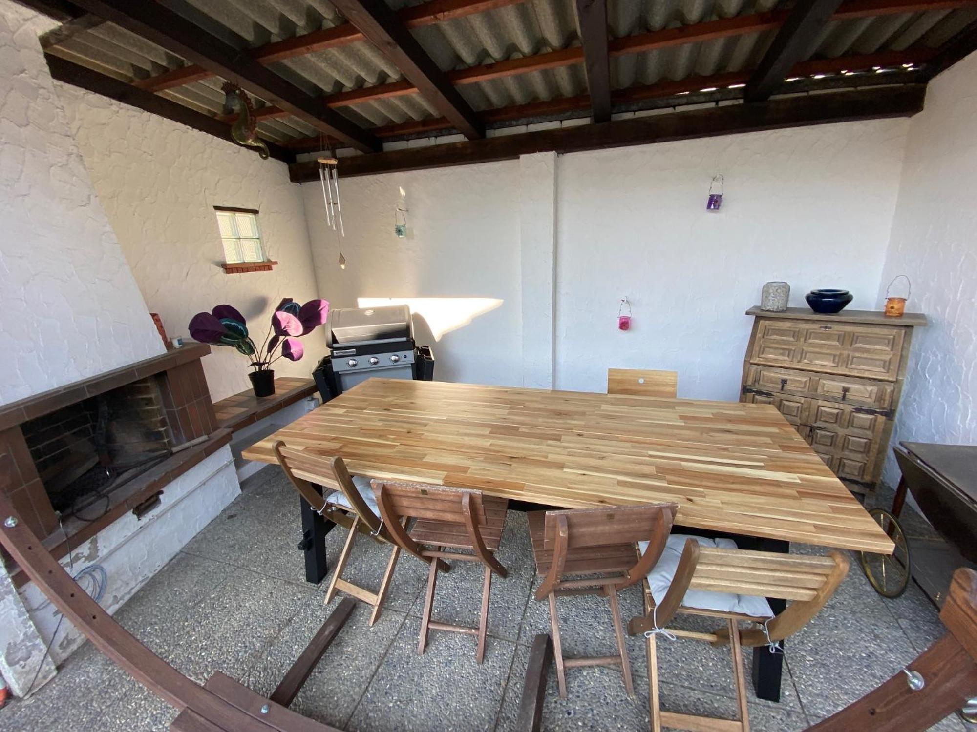 Natalies Hideaway Apartment Тун Екстериор снимка